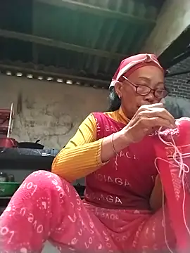 -Xuka-200 online show from December 23, 2025, 1:25 am