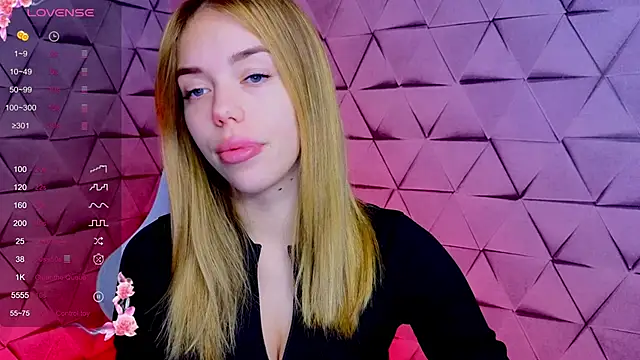 SofieSin online show from September 30, 2025, 2:05 am