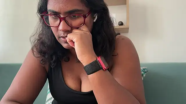 Snapshot of indiangodddess chatting on November 19, 2025, 12:05 pm indiangodddess online show from November 19, 2025, 12:05 pm