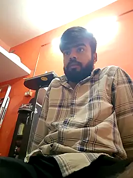 soniriyaa010101 online show from November 3, 2025, 7:53 am