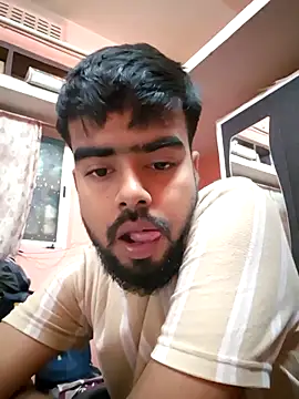 soniriyaa010101 online show from November 26, 2025, 1:23 pm