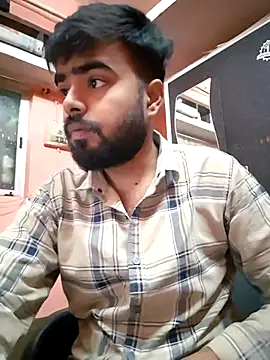 soniriyaa010101 online show from December 4, 2025, 12:36 pm