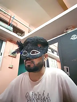 soniriyaa010101 online show from March 19, 2026, 6:12 pm