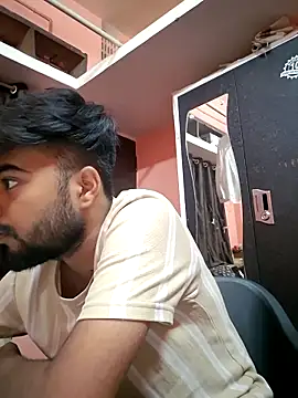 soniriyaa010101 online show from April 15, 2026, 11:50 am