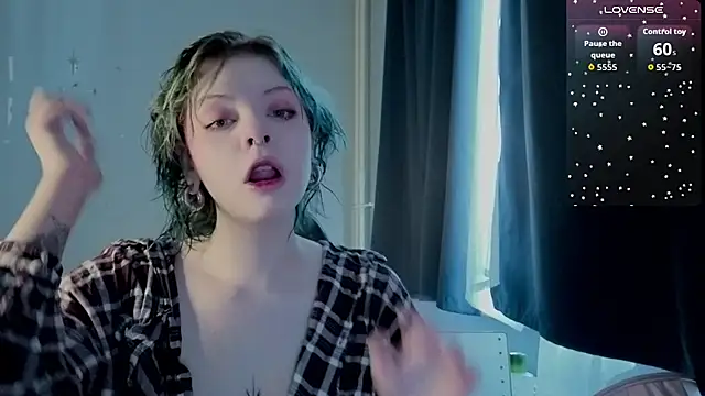 Snapshot of Alice_Zev chatting on September 27, 2025, 1:05 pm Alice Zev online show from September 27, 2025, 1:05 pm