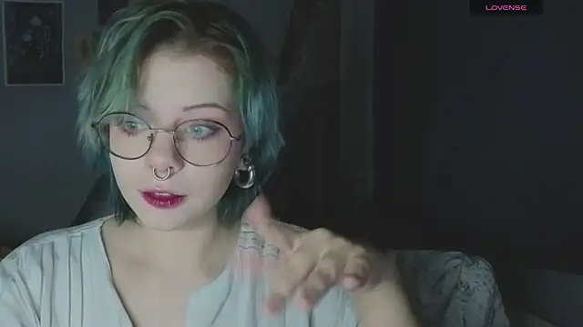 Snapshot of Alice_Zev chatting on October 7, 2025, 9:34 pm Alice Zev online show from October 7, 2025, 9:34 pm