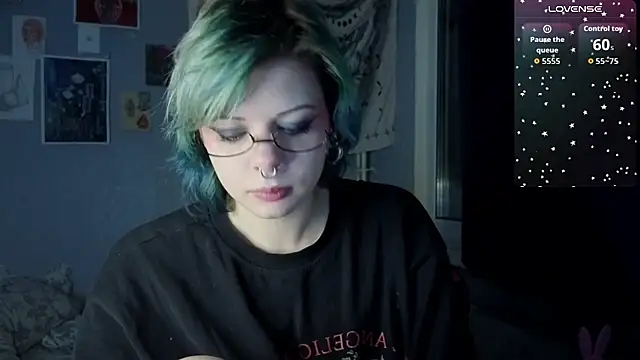 Alice Zev online show from October 15, 2025, 7:36 pm