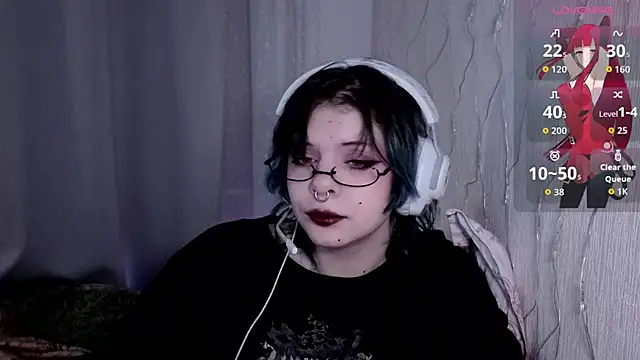 Snapshot of Alice_Zev chatting on December 22, 2025, 10:29 pm Alice Zev online show from December 22, 2025, 10:29 pm