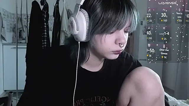 Snapshot of Alice_Zev chatting on January 8, 2026, 11:45 am Alice Zev online show from January 8, 2026, 11:45 am