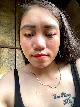 Snapshot of chipp-bong chatting on October 5, 2025, 12:31 am chipp-bong online show from October 5, 2025, 12:31 am