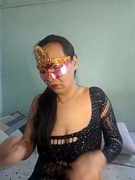 Snapshot of Layd38 chatting on February 24, 2026, 10:19 pm Layd38 online show from February 24, 2026, 10:19 pm