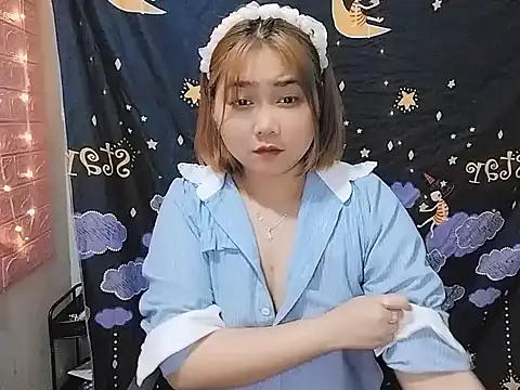 Nhan7868 online show from October 15, 2025, 11:49 pm