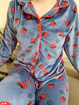 Snapshot of Lamya-dalo3a chatting on February 8, 2026, 2:04 am Lamya-dalo3a online show from February 8, 2026, 2:04 am