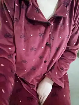 Snapshot of Lamya-dalo3a chatting on February 26, 2026, 11:37 pm Lamya-dalo3a online show from February 26, 2026, 11:37 pm