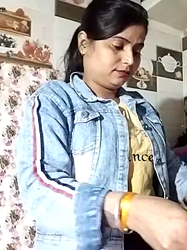 Snapshot of Hot-Pooja25 chatting on February 9, 2026, 3:38 pm Hot-Pooja25 online show from February 9, 2026, 3:38 pm