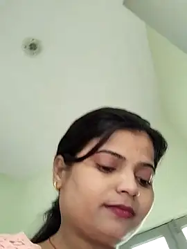 Hot-Pooja25 online show from April 8, 2026, 4:12 am