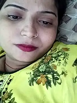 Hot-Pooja25 online show from May 7, 2026, 4:23 pm