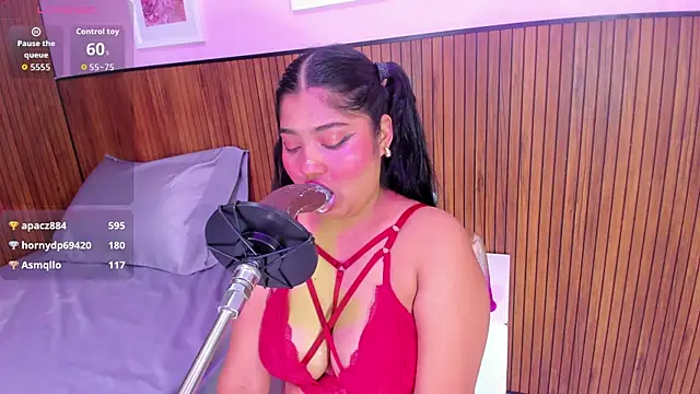 Snapshot of mysticlatina1 chatting on October 19, 2025, 12:06 pm mysticlatina1 online show from October 19, 2025, 12:06 pm