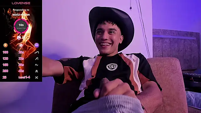 Austin Cardieff  online show from October 15, 2025, 7:36 pm