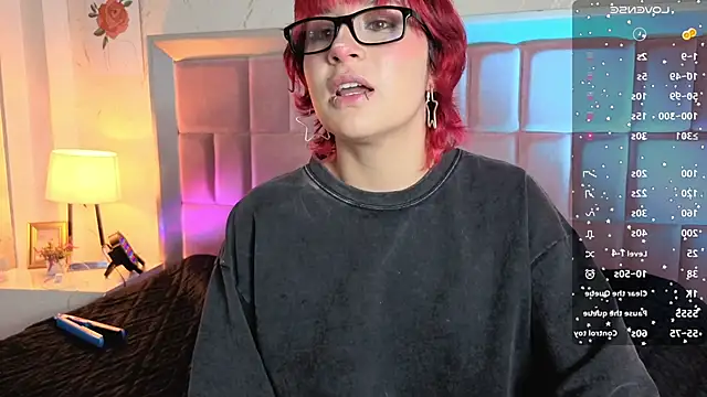 Snapshot of RobinBennett chatting on February 15, 2026, 12:14 pm RobinBennett online show from February 15, 2026, 12:14 pm