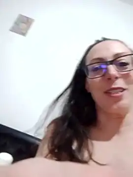 Snapshot of Astrid3 chatting on March 13, 2026, 12:28 am Astrid3 online show from March 13, 2026, 12:28 am