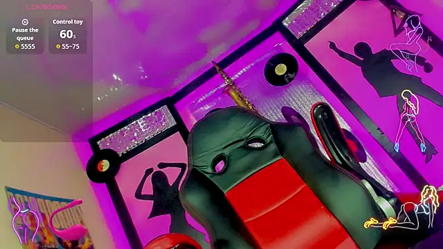 Snapshot of Alondra_Campbell chatting on October 28, 2025, 3:21 am Alondra Campbell online show from October 28, 2025, 3:21 am