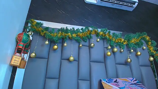 kissme luna online show from December 16, 2025, 7:08 pm