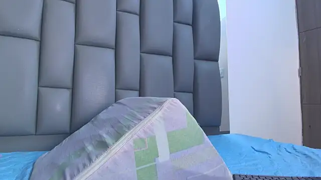 Snapshot of kissme_luna chatting on January 10, 2026, 7:04 pm kissme luna online show from January 10, 2026, 7:04 pm