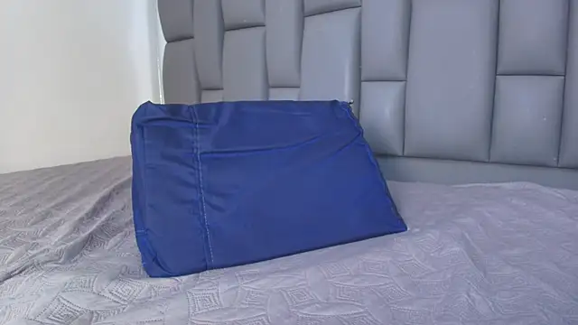 Snapshot of kissme_luna chatting on January 13, 2026, 7:08 pm kissme luna online show from January 13, 2026, 7:08 pm