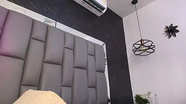 Snapshot of kissme_luna chatting on February 14, 2026, 6:59 pm kissme luna online show from February 14, 2026, 6:59 pm