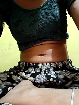 Snapshot of Aasha_devi05 chatting on October 24, 2025, 10:11 am Aasha devi05 online show from October 24, 2025, 10:11 am