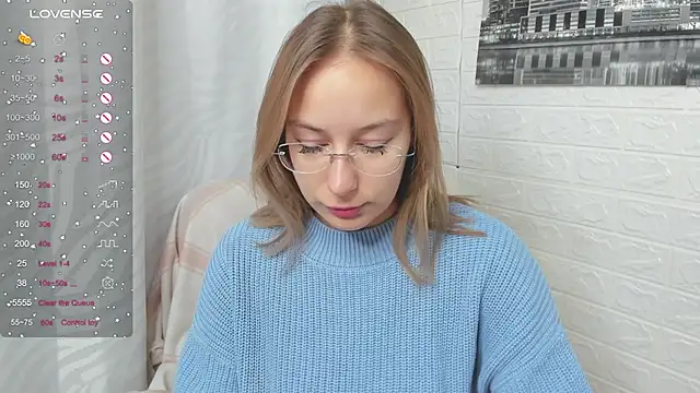 Snapshot of dina_sunshine chatting on February 23, 2026, 12:41 am dina sunshine online show from February 23, 2026, 12:41 am