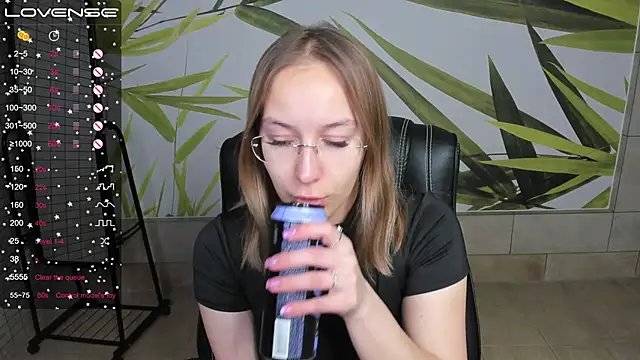 Snapshot of dina_sunshine chatting on March 6, 2026, 12:40 am dina sunshine online show from March 6, 2026, 12:40 am