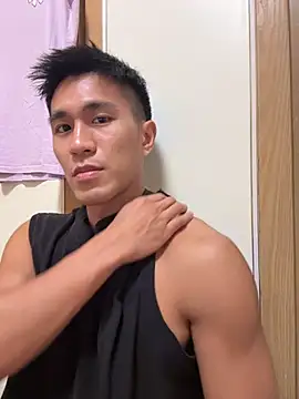 Snapshot of gooodboiii chatting on October 17, 2025, 1:25 pm gooodboiii online show from October 17, 2025, 1:25 pm