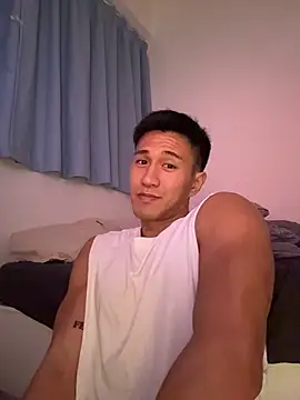 Snapshot of gooodboiii chatting on November 9, 2025, 2:26 pm gooodboiii online show from November 9, 2025, 2:26 pm