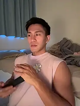 Snapshot of gooodboiii chatting on November 22, 2025, 9:19 am gooodboiii online show from November 22, 2025, 9:19 am