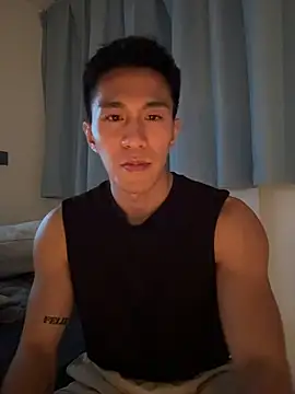 Snapshot of gooodboiii chatting on December 18, 2025, 2:34 pm gooodboiii online show from December 18, 2025, 2:34 pm