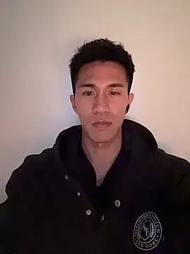 Snapshot of gooodboiii chatting on January 8, 2026, 2:08 pm gooodboiii online show from January 8, 2026, 2:08 pm