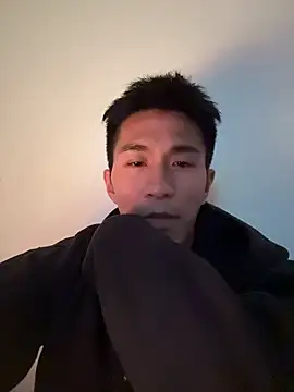 Snapshot of gooodboiii chatting on February 10, 2026, 2:54 pm gooodboiii online show from February 10, 2026, 2:54 pm