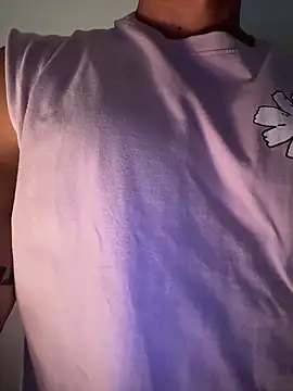 Snapshot of gooodboiii chatting on February 11, 2026, 5:18 pm gooodboiii online show from February 11, 2026, 5:18 pm