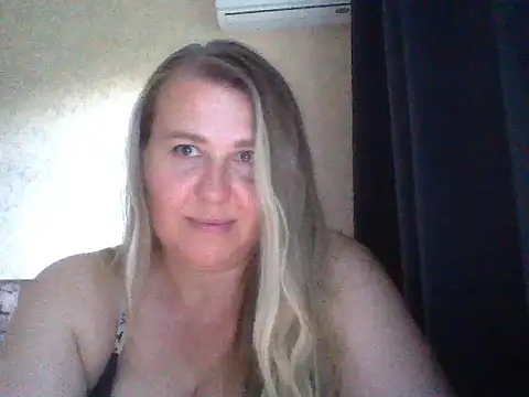 Solinaa online show from July 4, 2026, 4:35 pm