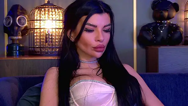 Snapshot of EleniaDevons chatting on February 11, 2026, 2:44 pm EleniaDevons online show from February 11, 2026, 2:44 pm