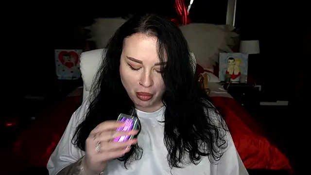 Snapshot of SerahMirabeli chatting on February 15, 2026, 8:16 pm SerahMirabeli online show from February 15, 2026, 8:16 pm