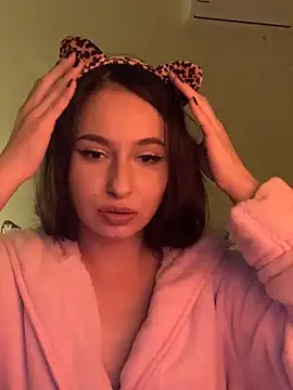 Snapshot of SunnyDane chatting on October 29, 2025, 1:41 am SunnyDane online show from October 29, 2025, 1:41 am