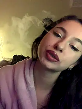 Snapshot of SunnyDane chatting on December 16, 2025, 1:43 am SunnyDane online show from December 16, 2025, 1:43 am