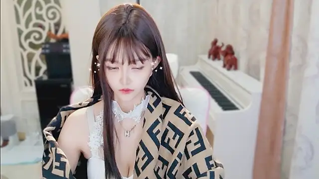 Aurora-77 online show from October 24, 2025, 2:57 pm