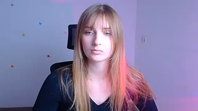 Snapshot of NeyliDream chatting on October 6, 2025, 12:24 pm NeyliDream online show from October 6, 2025, 12:24 pm