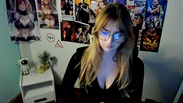 Snapshot of NeyliDream chatting on October 10, 2025, 12:48 pm NeyliDream online show from October 10, 2025, 12:48 pm