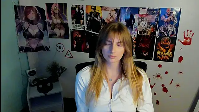 Snapshot of NeyliDream chatting on November 1, 2025, 1:35 pm NeyliDream online show from November 1, 2025, 1:35 pm