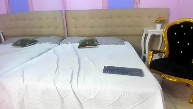 Aisha Noir online show from September 19, 2025, 12:06 pm